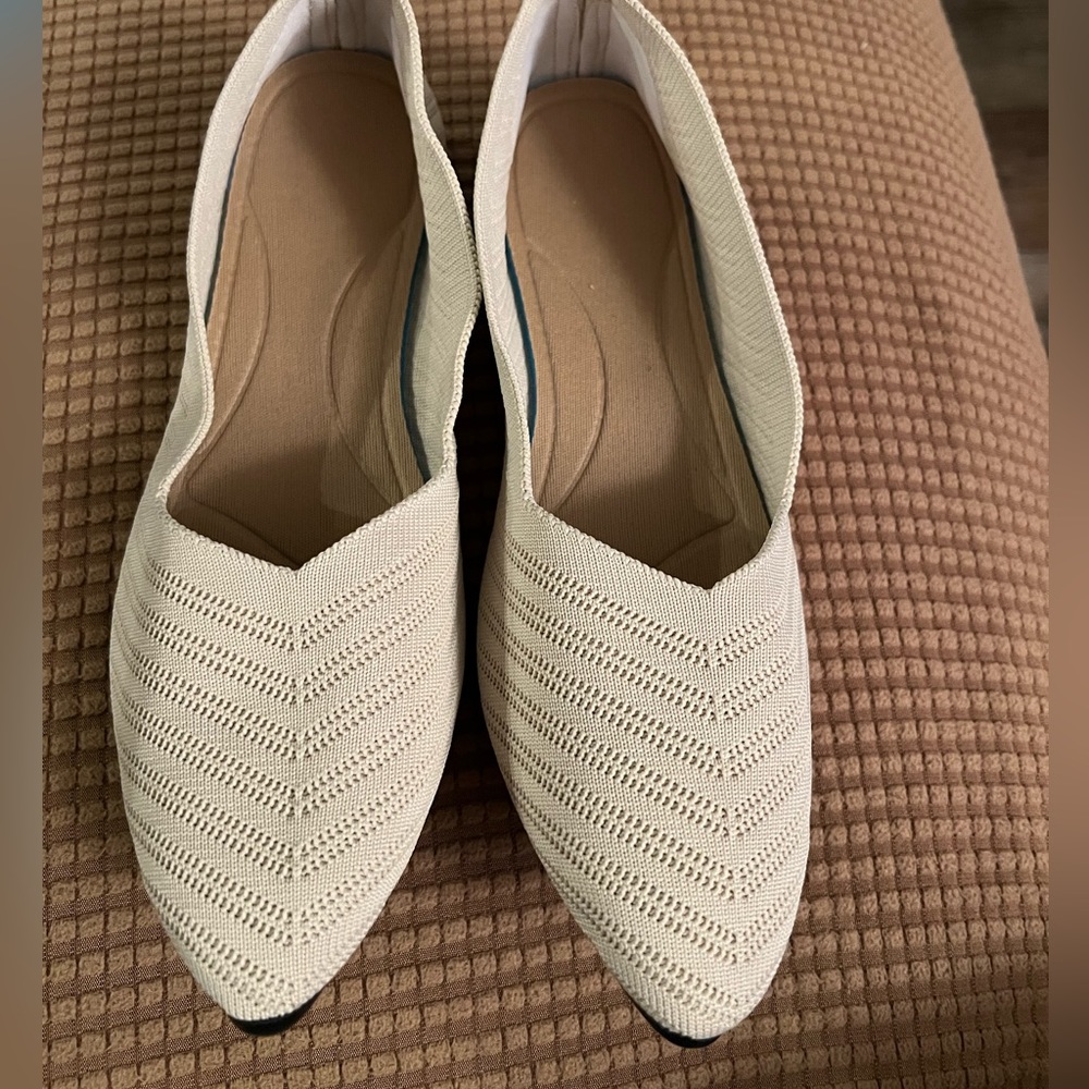 Tan Flats Pointed Toe Dress Shoes - Picture 5 of 6